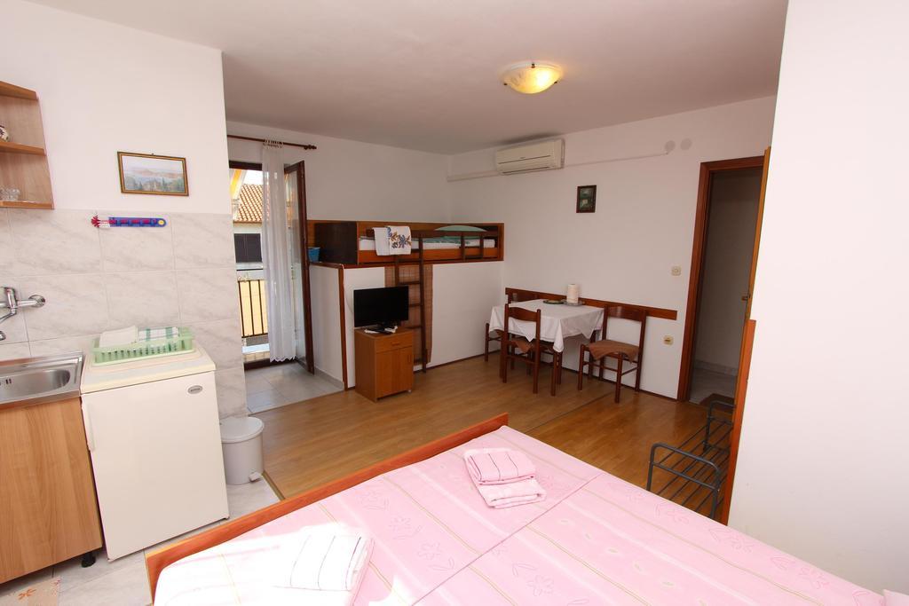 Apartments Miriana Rovinj Luaran gambar